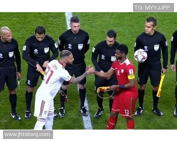 武汉足球队与重庆足球队赛后复盘分析比赛节奏与战术表现